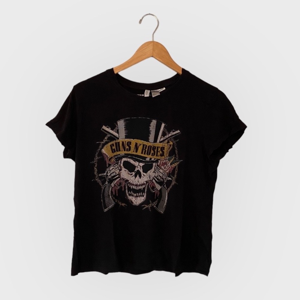🌵4/$20 Guns & Roses Graphic Skull Tee